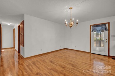 110 Green Meadow Ln, Statesville, NC 28625 - photo 4