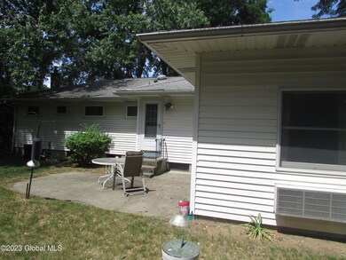 17 Frantone Ln, Albany, NY 12211 - photo 3