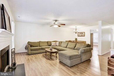 1490 Lowell Ct, Crofton, MD 21114 - photo 6