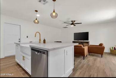 2452 E Manhatton Dr, Tempe, AZ 85282 - photo 3