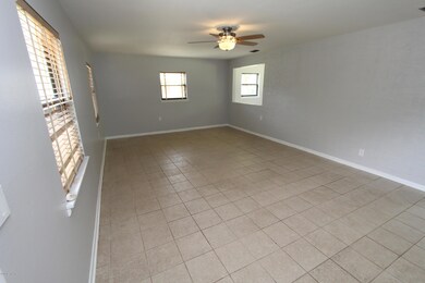 10610 Dodd Rd, Jacksonville, FL 32218 - photo 4