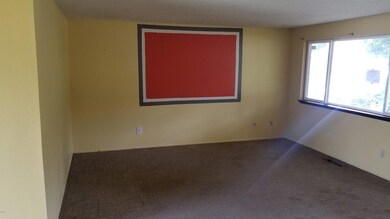 1053 SW 14th St, Lincoln City, OR 97367 - photo 4