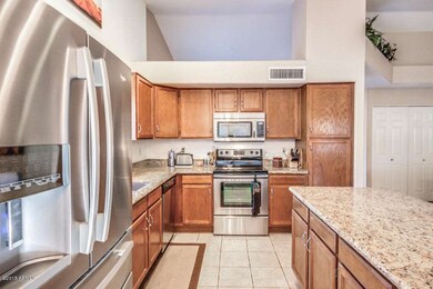 Eat In Kitchen (5)