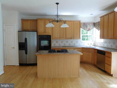12111 Tamar Ct, Bristow, VA 20136 - photo 4