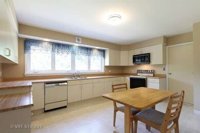 4502 Hoover St, Rolling Meadows, IL 60008 - photo 3