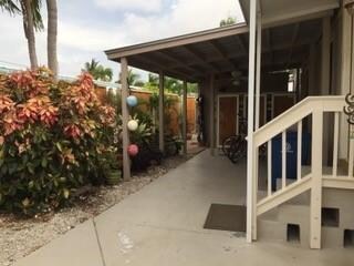 Entrance to front door