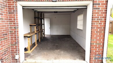 736 N Byrne Rd, Toledo, OH 43607 - photo 4