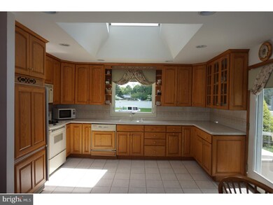 1021 Wayfield Dr, Norristown, PA 19403 - photo 4