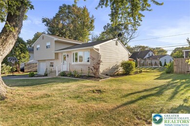 1360 Walnut Ln, MacUngie, PA 18062 - photo 3