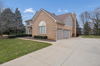 274 Carnoustie unit 211, Highland, MI 48357 - photo 2