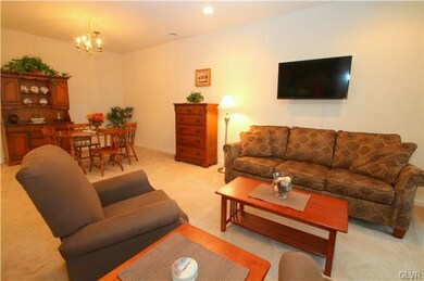 2034 Huntington Ln, Easton, PA 18040 - photo 4