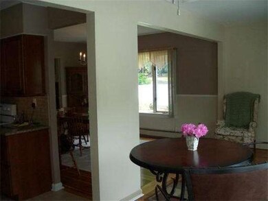 32 Leahey Ave, South Hadley, MA 01075 - photo 7