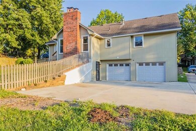 1209 NW Porter Dr, Blue Springs, MO 64015 - photo 7