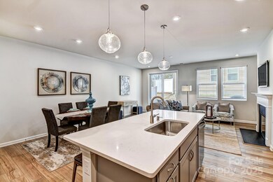 9208 Pagoda Oak Dr, Charlotte, NC 28269 - photo 7