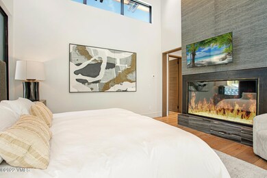 672 W Forest Rd MLS-2