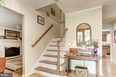 8109 W Point Dr, Springfield, VA 22153 - photo 4