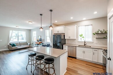 990 17th St NE, Salem, OR 97301 - photo 7