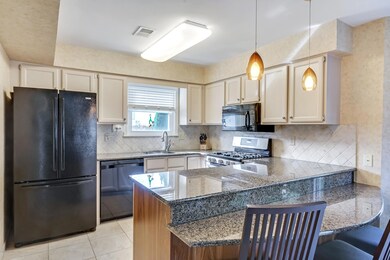 6 Hawk Ct Howell NJ 07731 USA-print-017-