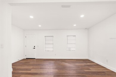 6910 Vermont Dr, Tampa, FL 33619 - photo 7