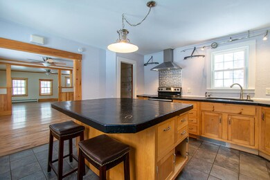 52 High Street, Thomaston