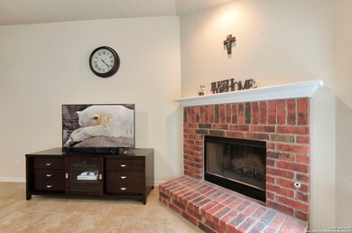 25018 Buttermilk Ln, San Antonio, TX 78255 - photo 6