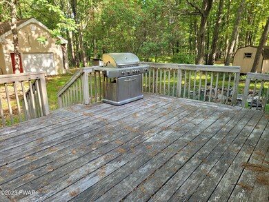 2275 Cramer Rd, Bushkill, PA 18324 - photo 6