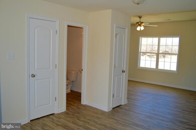 24 Daffodil Ln, Martinsburg, WV 25404 - photo 7