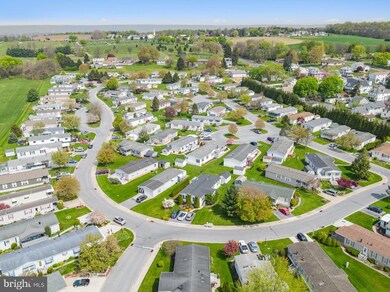 571 W Cedar St, Palmyra, PA 17078 - photo 7