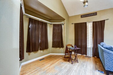 19556 Manzanita Lane-7