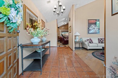 3005 Cambridge Ct, Bartlesville, OK 74006 - photo 3