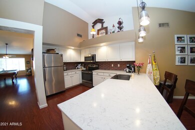 5335 E Greenway St unit 6, Mesa, AZ 85205 - photo 3