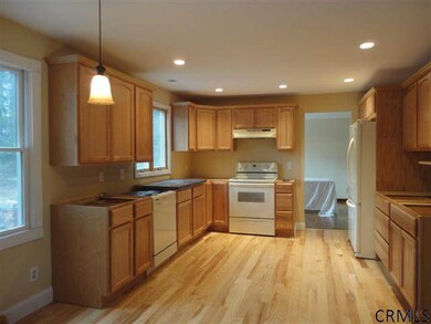 2456 Troy Schenectady Rd, Schenectady, NY 12309 - photo 6