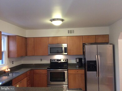 1549 Ivystone Ct, Silver Spring, MD 20904 - photo 2