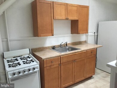 1720 Mcculloh St unit 2, Baltimore, MD 21217 - photo 2