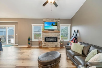 2202 Ash Tree Dr, Winterset, IA 50074 - photo 6