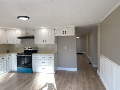 28 Pleasant St, Mendon, MA 01756 - photo 6