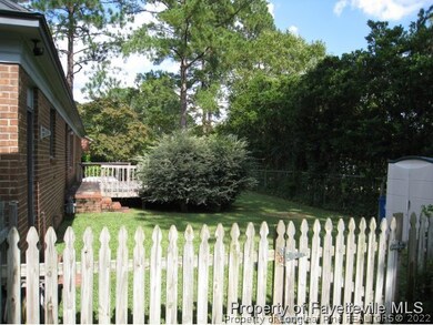 435 Northview Dr, Fayetteville, NC 28303 - photo 2