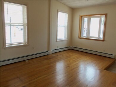 1470 Newport Ave unit 1, Pawtucket, RI 02861 - photo 2