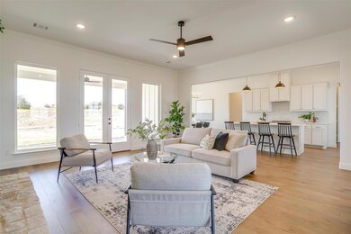 1017 Gatlin Cir, Springtown, TX 76082 - photo 6