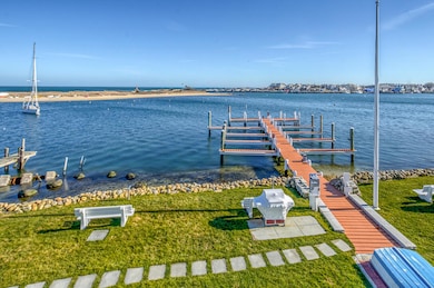 47 E Chop Dr unit 3, Oak Bluffs, MA 02568 - photo 3