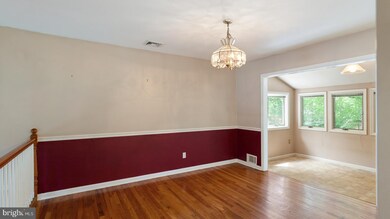 15 Meadowview Dr, East Windsor, NJ 08512 - photo 5
