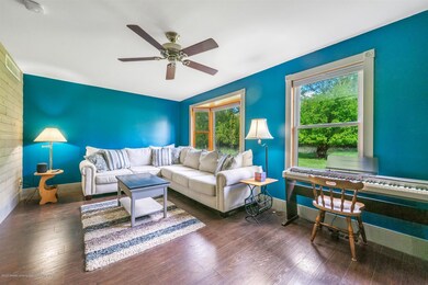 Living room 3