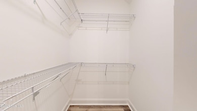 5-web-or-mls-1417B-Dorset-Dr-Greenville-