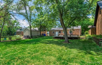 831 Pick St, Wheaton, IL 60187 - photo 6