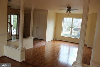 4901 Lockard Dr, Owings Mills, MD 21117 - photo 3