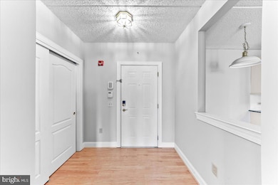 Windsor at Glen Mills unit 108, Glen Mills, PA 19342 - photo 5