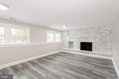 210 Cornwall Dr, Chalfont, PA 18914 - photo 7