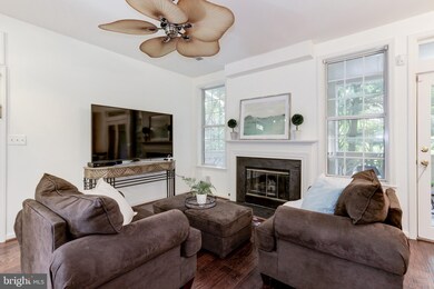 1373 Garden Wall Cir unit 602, Reston, VA 20194 - photo 6