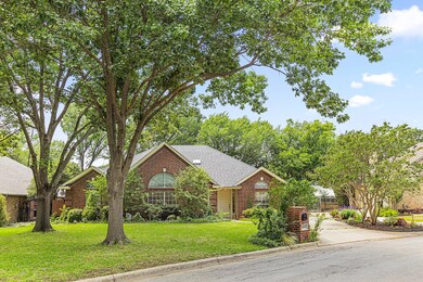 6801 N Oaks Dr, North Richland Hills, TX 76182 - photo 2