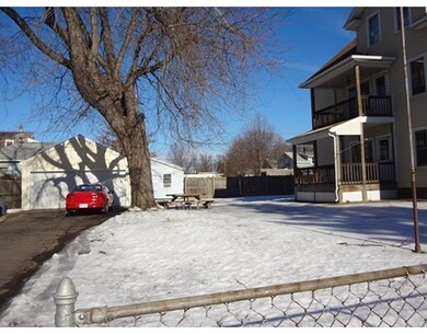 16 State St, Chicopee, MA 01013 - photo 3